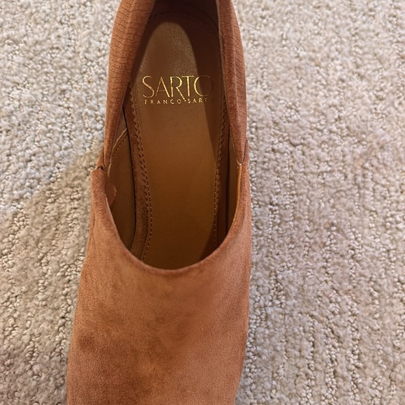 Sarto by Franco Sarto. Block peep toe heel. Suede dark brown. Worn once.7.5 - Picture 4 of 4